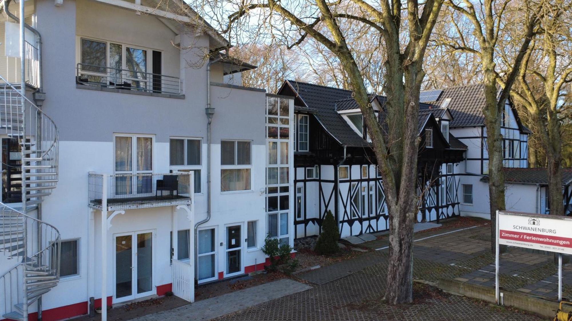 Schwanenburg Apartments Kolonie Rontgental Exterior photo